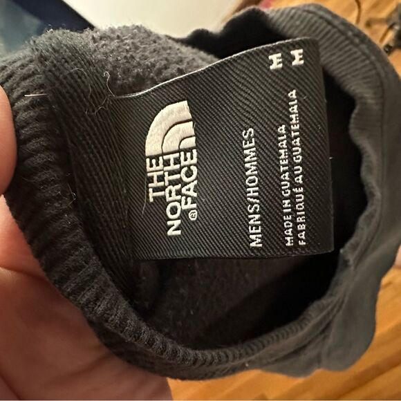 North Face Crewneck - Picture 3 of 9
